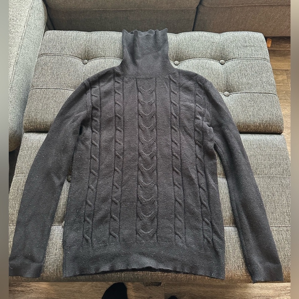 Gray knit turtleneck sweater. Size Large